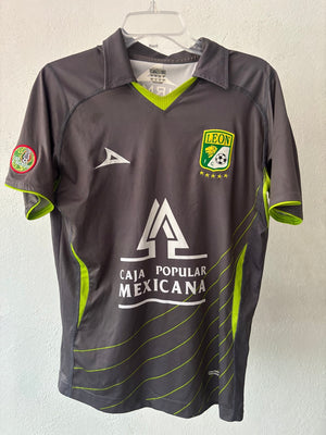 Club Leon 2010 Orlando Pineda Match Worn Chica