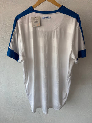 Eslovaquia 2018 Puma Local XL NUEVAS