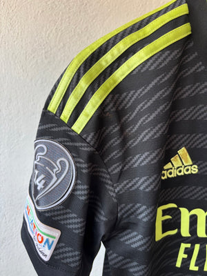 Real Madrid 2022 Adidas Champions Chica
