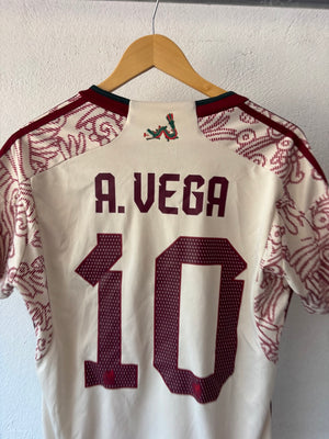 Mexico 2022 Adidas Alexis Vega Mediana