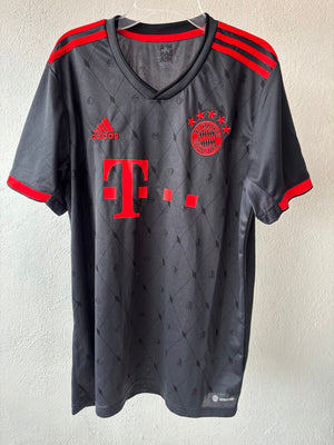 Bayern Munich 2023 Adidas Visitante Grande