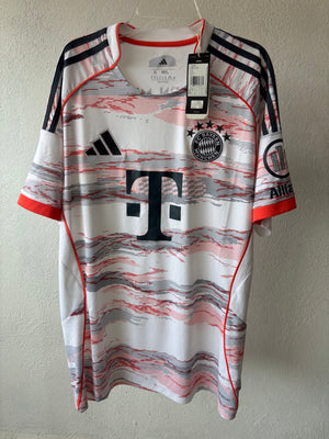 Bayern Munich 2025 Adidas Visitante XL