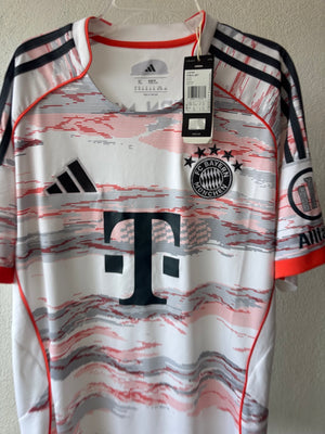 Bayern Munich 2025 Adidas Visitante XL