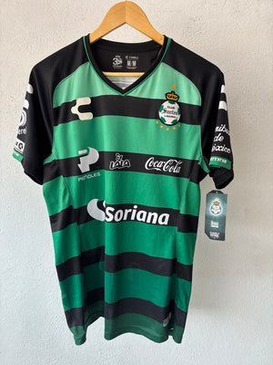 Santos Laguna 2018 Charly Visitante Mediana